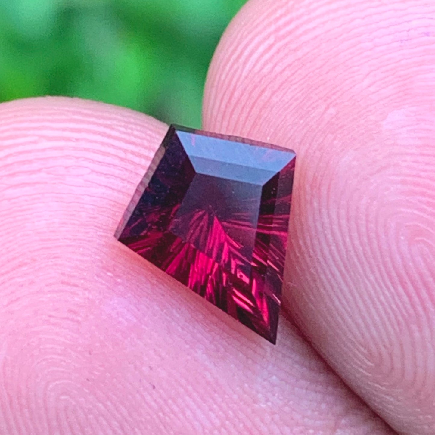 Red Garnet Concave Fantasy Cut 1 Ct Kite Natural Loose Gemstone