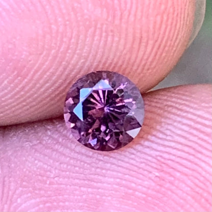 Pinkish Purple Spinel 5.55 mm Round 0.8 Ct Loose Gemstone For Jewelry Making