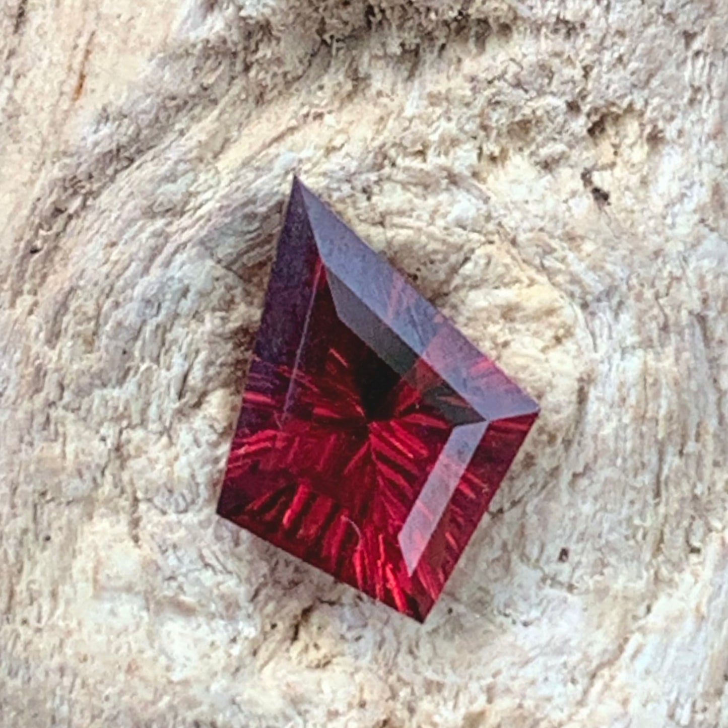 Red Garnet Concave Fantasy Cut 1 Ct Kite Natural Loose Gemstone