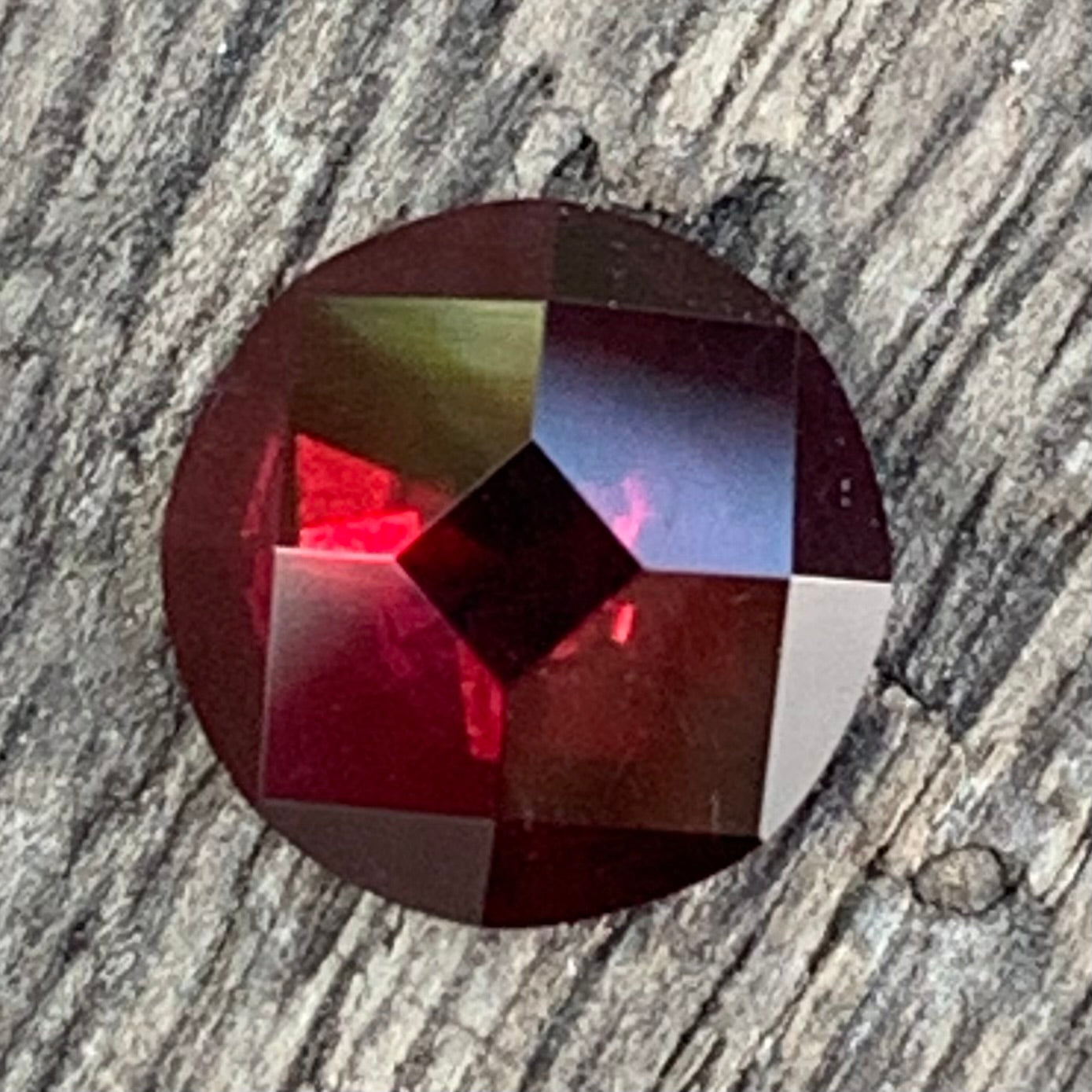 Orangish Garnet Round 8.1 mm / 2 ct Special Creative Cut Loose Gemstone