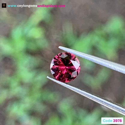 Red Garnet Fantasy Cut / Concave Cut 5.2 mm Round 0.62 Ct Natural Loose Gemstone For Jewelry Making 💎✨