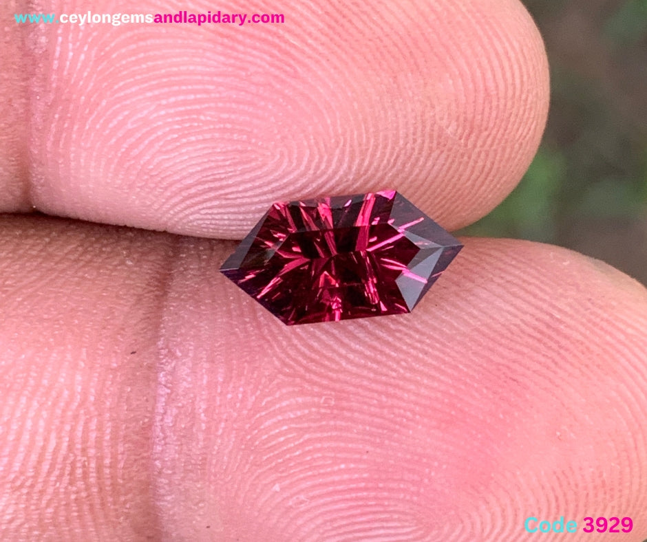✨ Red Garnet Concave Fantasy Hexagon Cut 2.13 Ct Natural Loose Gemstone From Sri Lanka 💎