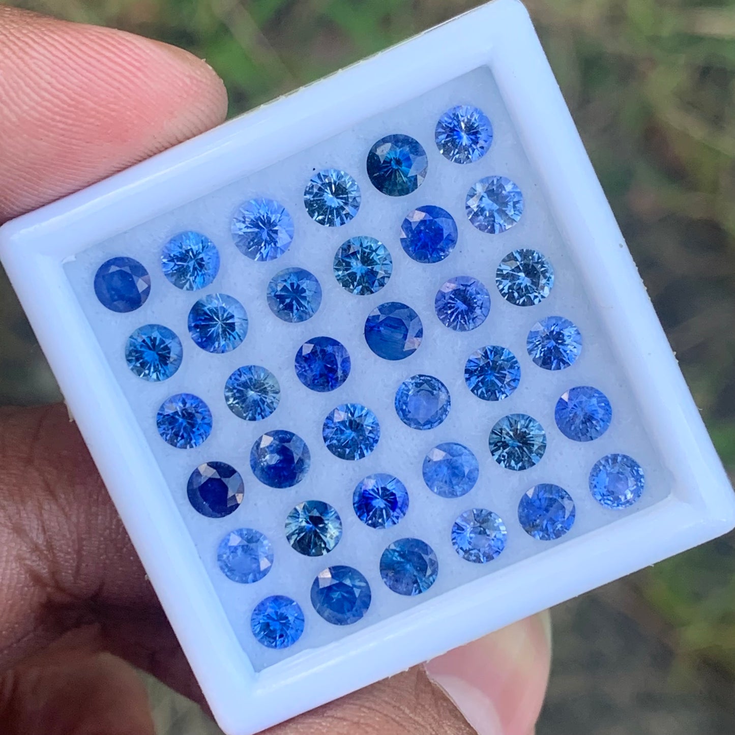 Blue Sapphire 3.8 - 4.2 mm Rounds 10.50 Ct Loose Gemstone Parcel of 36 Stones