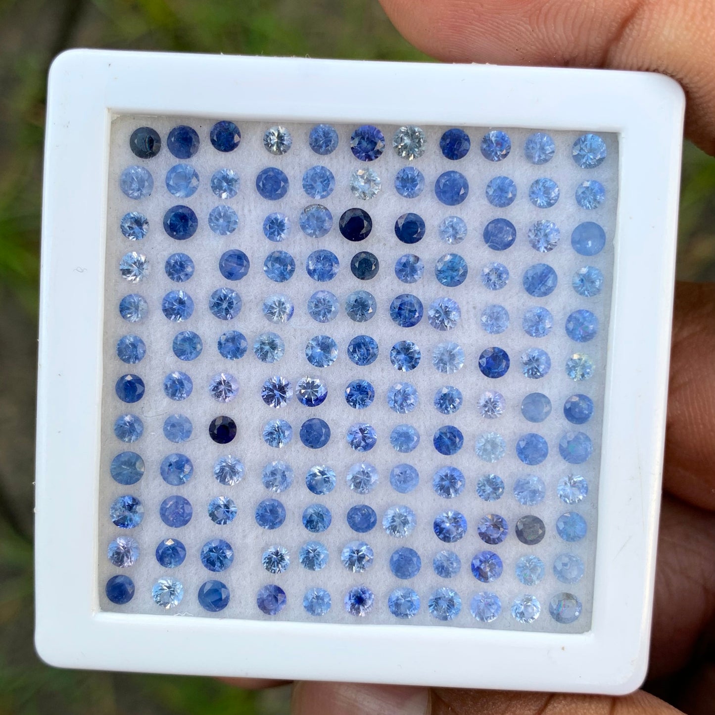 Blue Sapphire 2.3 - 2.7 mm Rounds 13.66 Ct Loose Gemstone Parcel of 132 Stones