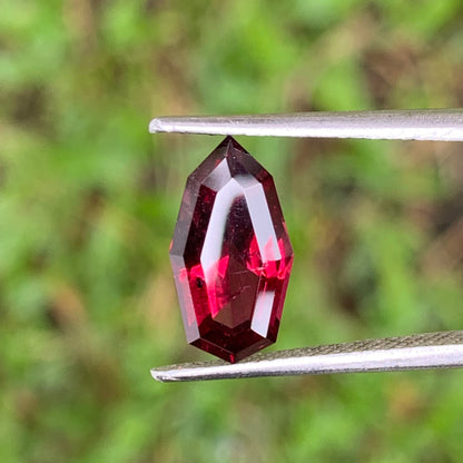 Natural Garnet Loose Stone, Geometric Cut Fancy Design Red Gemstone, for Jewelry Making 2.80 Ct Stone