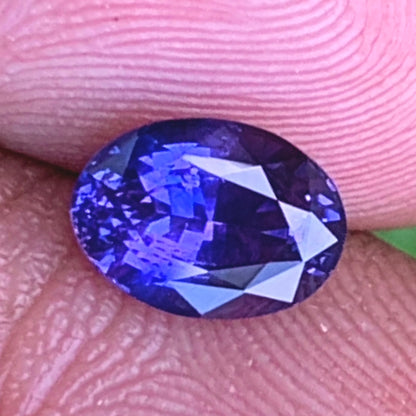 Bluish Purple Bicolor Sapphire Oval 1.48 Ct Heated Only Natural Loose Gemstone