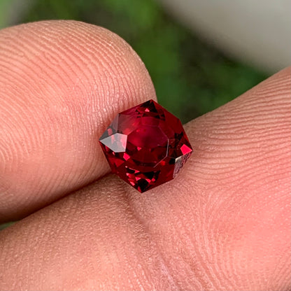Red garnet Octagonal flower 2.00 ct Creative Cut Loose Gemstone