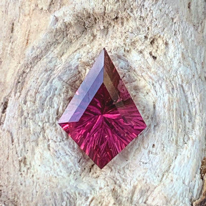 Pinkish Red Garnet Concave Fantasy Cut 1.35 Ct Modified Kite Natural Loose Gemstone