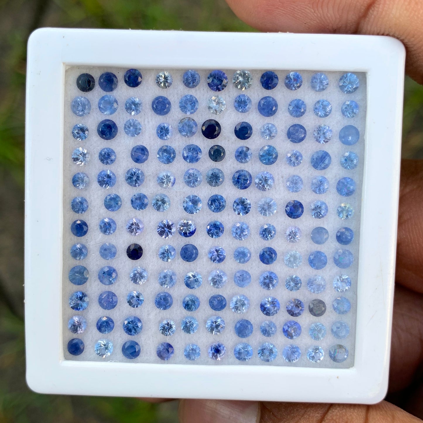 Blue Sapphire 2.3 - 2.7 mm Rounds 13.66 Ct Loose Gemstone Parcel of 132 Stones