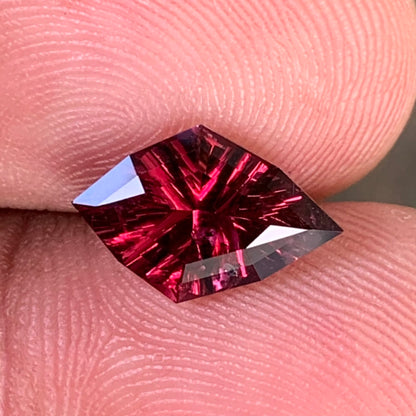 Red Garnet Concave Cut / Fantasy Cut Fancy Diamond 2.88 Ct Natural Loose Gemstone From Sri Lanka