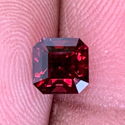 Garnet Deep Red Cut Coner Square / Octagon 5.7 mm / 1.52 Ct Natural Loose Gemstone For Jewelry Making