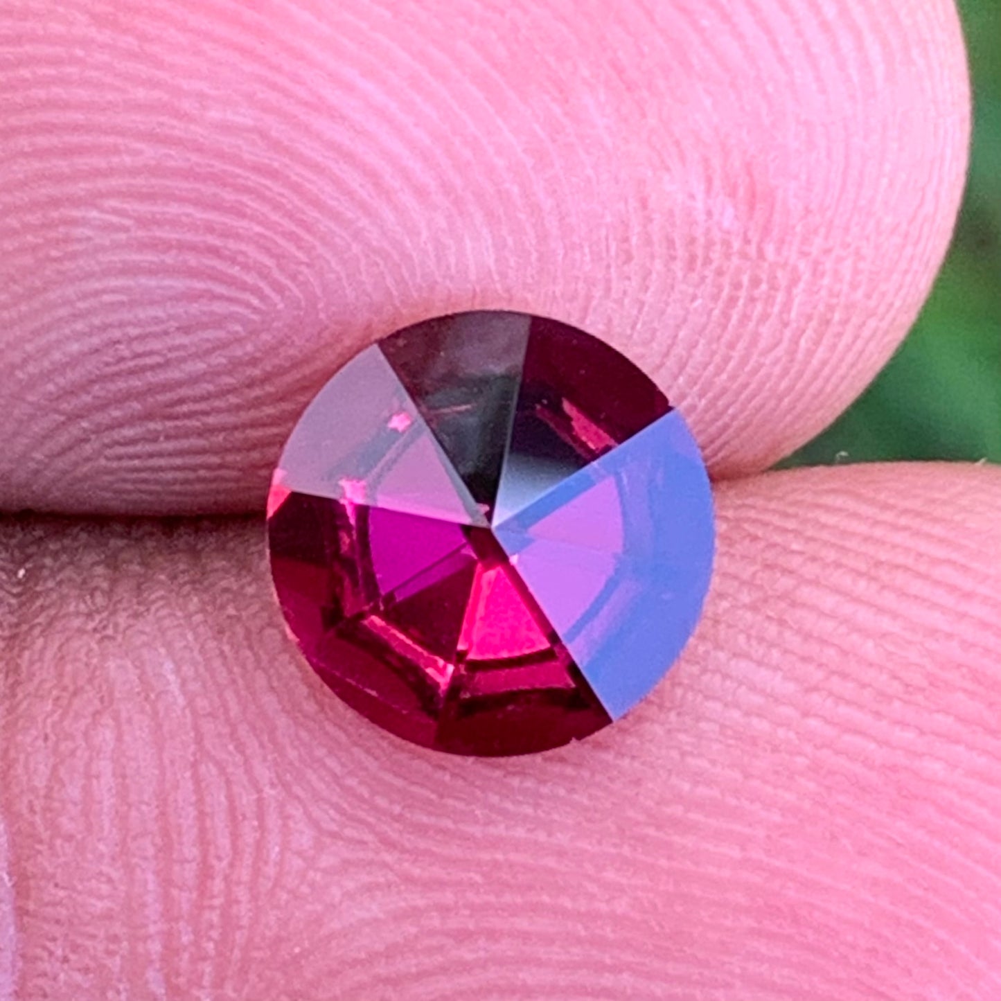 Red Garnet Creative Round 2 Ct Natural Loose Gem