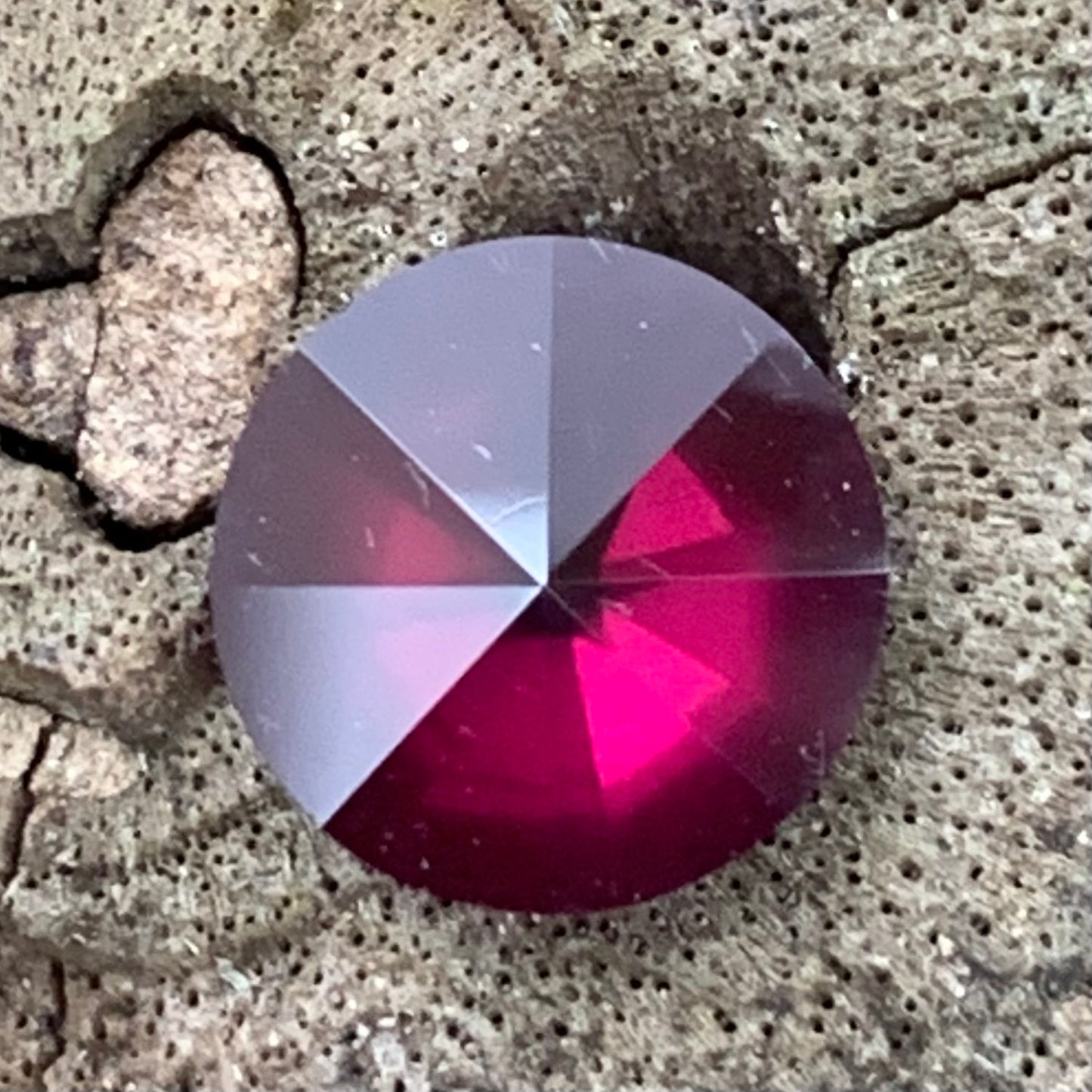 Garnet Round 1.45 Ct Special Creative Cut Loose Gemstone from Sri Lanka