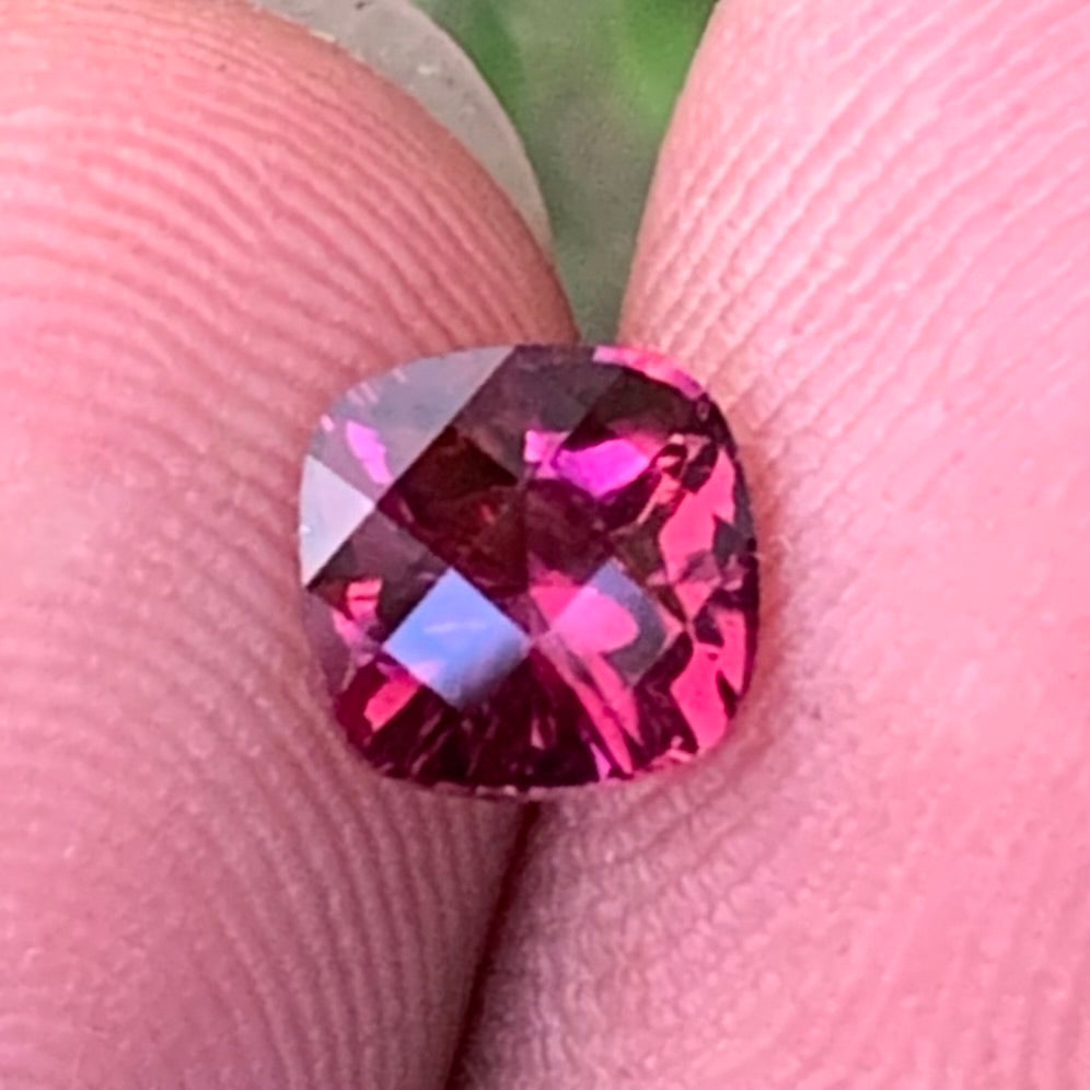 Red Garnet Fantasy Cut / Concave Cut Cushion With Checkerboard Top 1.08 Ct Natural Loose Gemstone For Jewelry Making