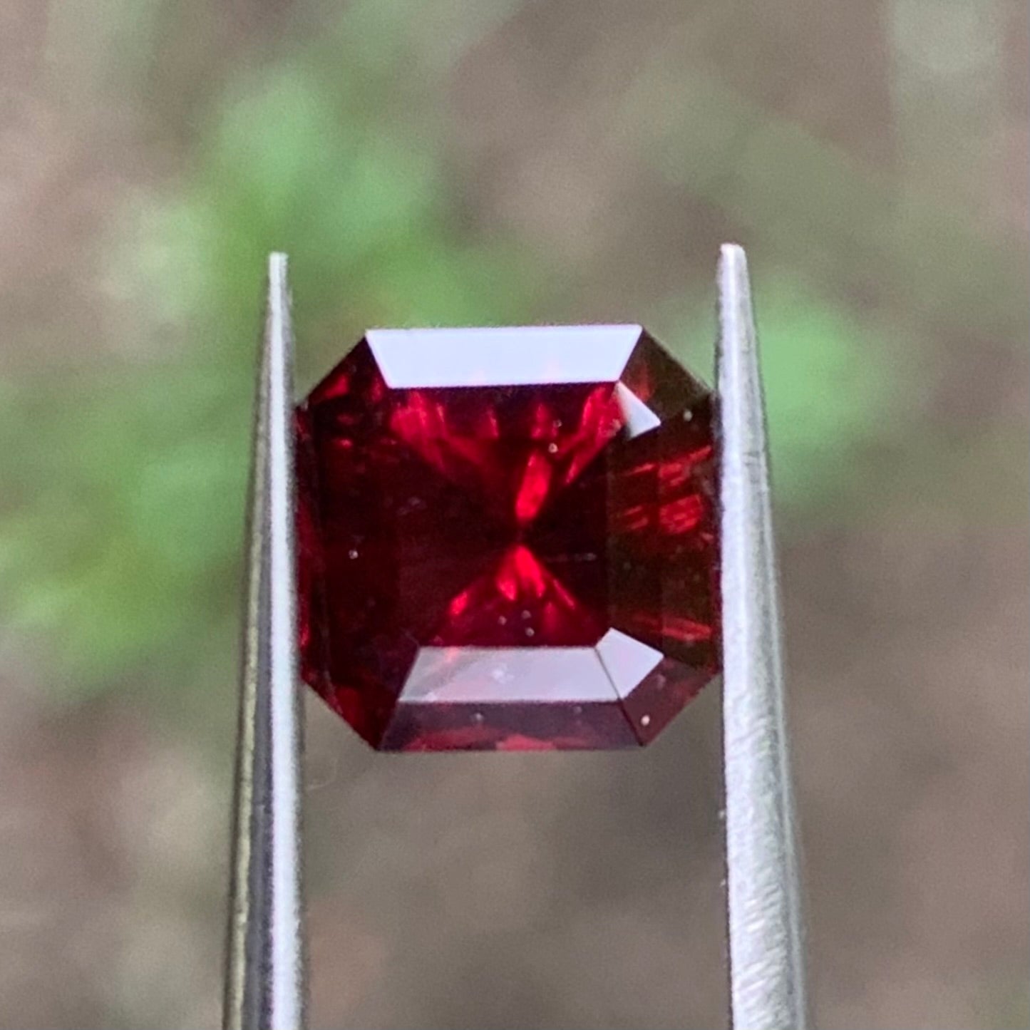Deep Red Garnet Corner Cut Square 1.39 Ct Natural Loose Gemstone for Jewelry Making