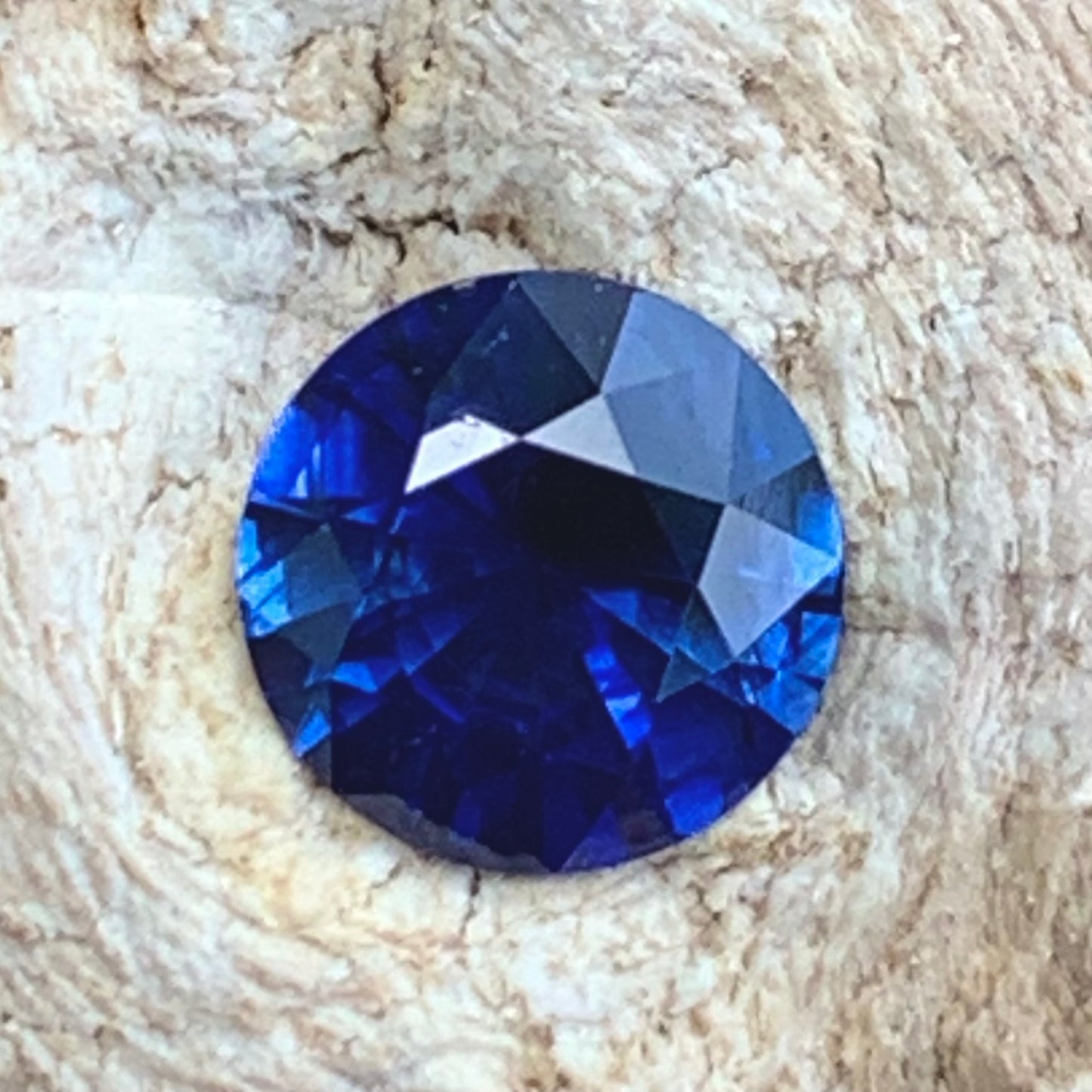 Blue Sapphire 5.9 mm Round Heated Only 0.86 Ct Natural Loose Gemstone for Jewelry Making