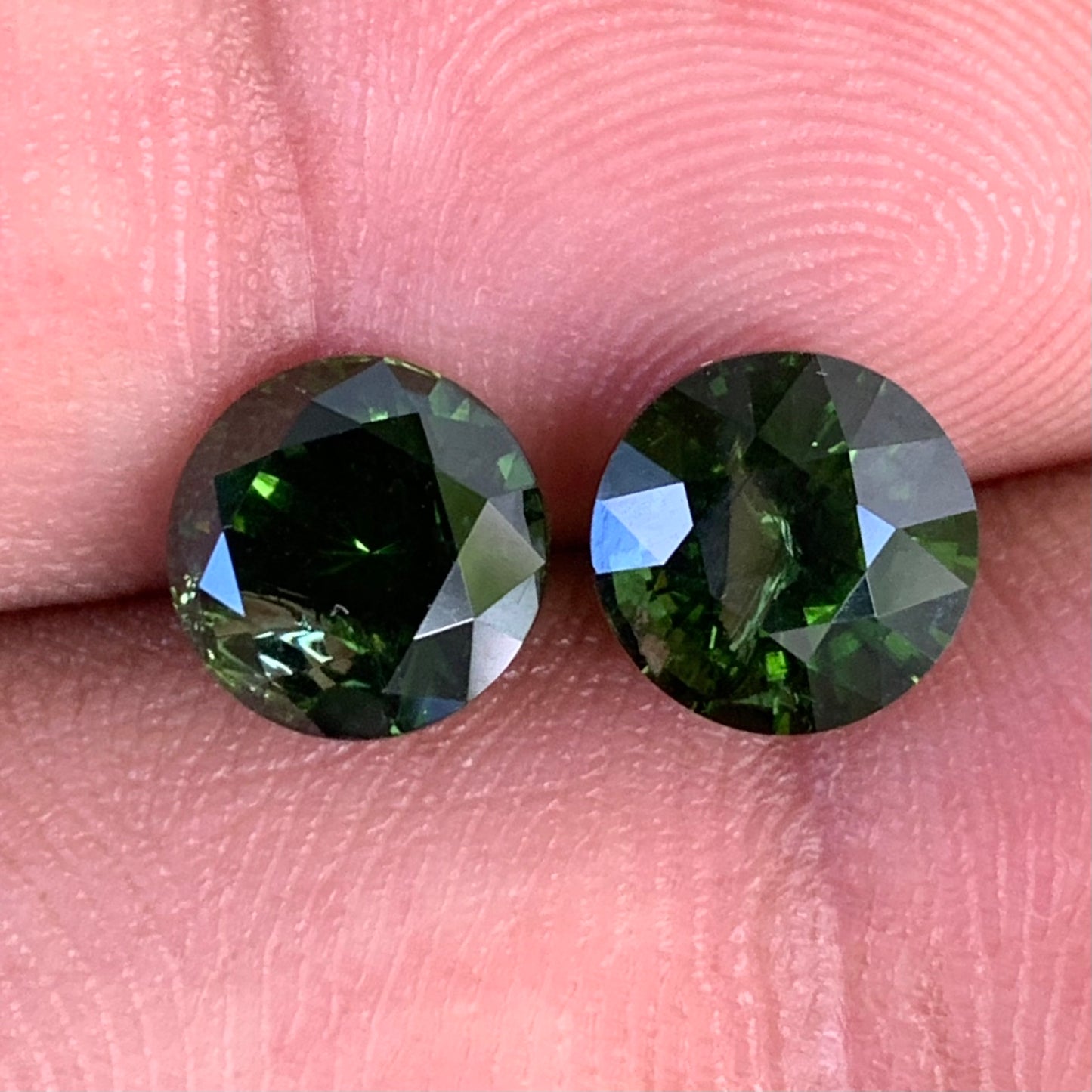 Green Zircon Round Pair 7.7 mm / 5 Ct Natural Loose Gemstones For Earrings