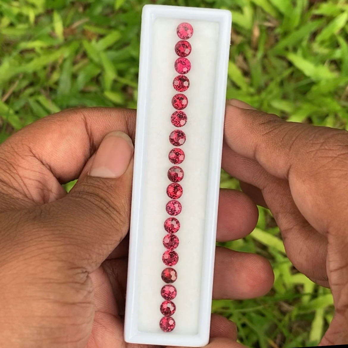 Football Cut Red Garnet 11.08 Ct / 18 Stones Loose Gemstone Parcel For Jewelry Making 💎✨