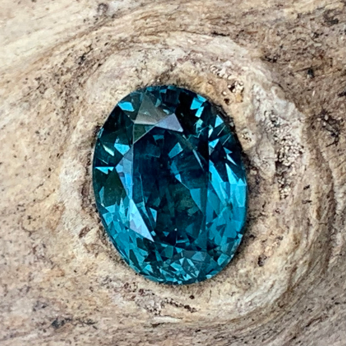 Green Spinel Oval 1.85 Ct Natural Loose Gemstone