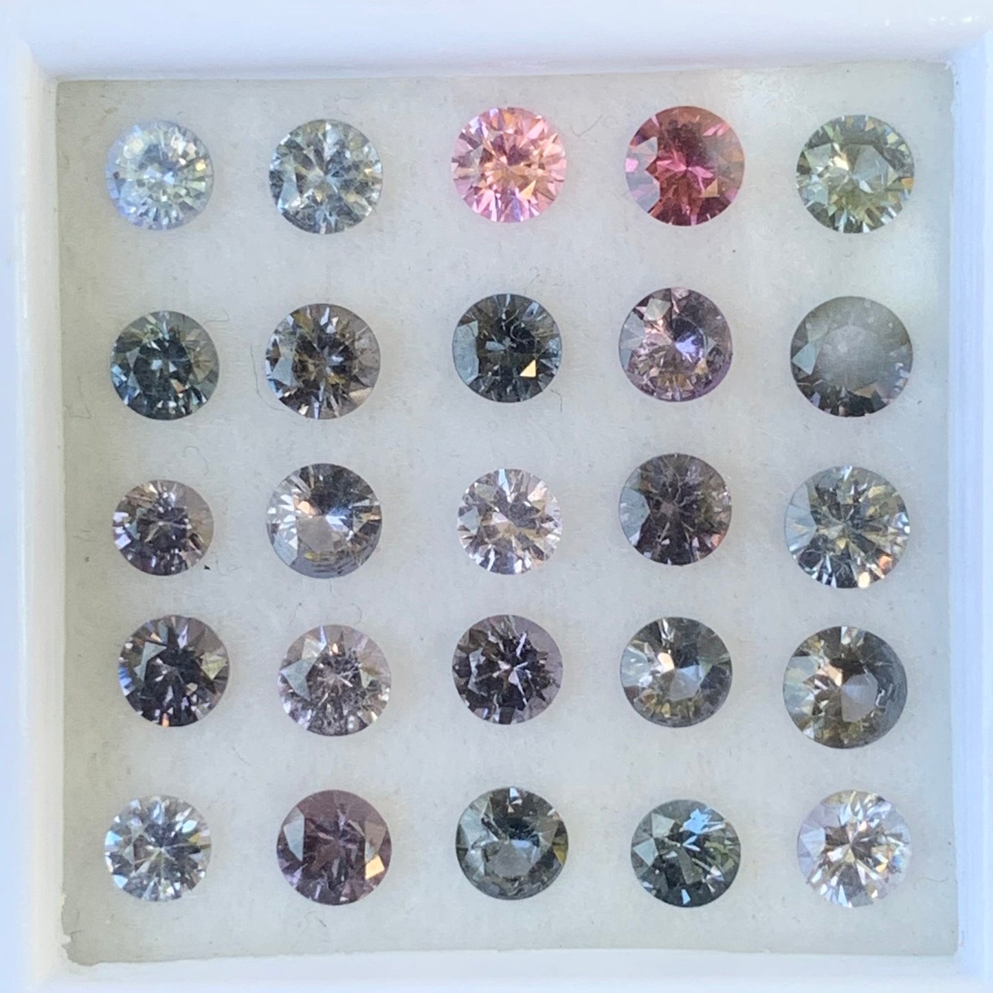 Natural Spinel Round Loose Gem Parcel of 6.58 Ct / 25 Natural Gemstones For Contemporary Jewelry