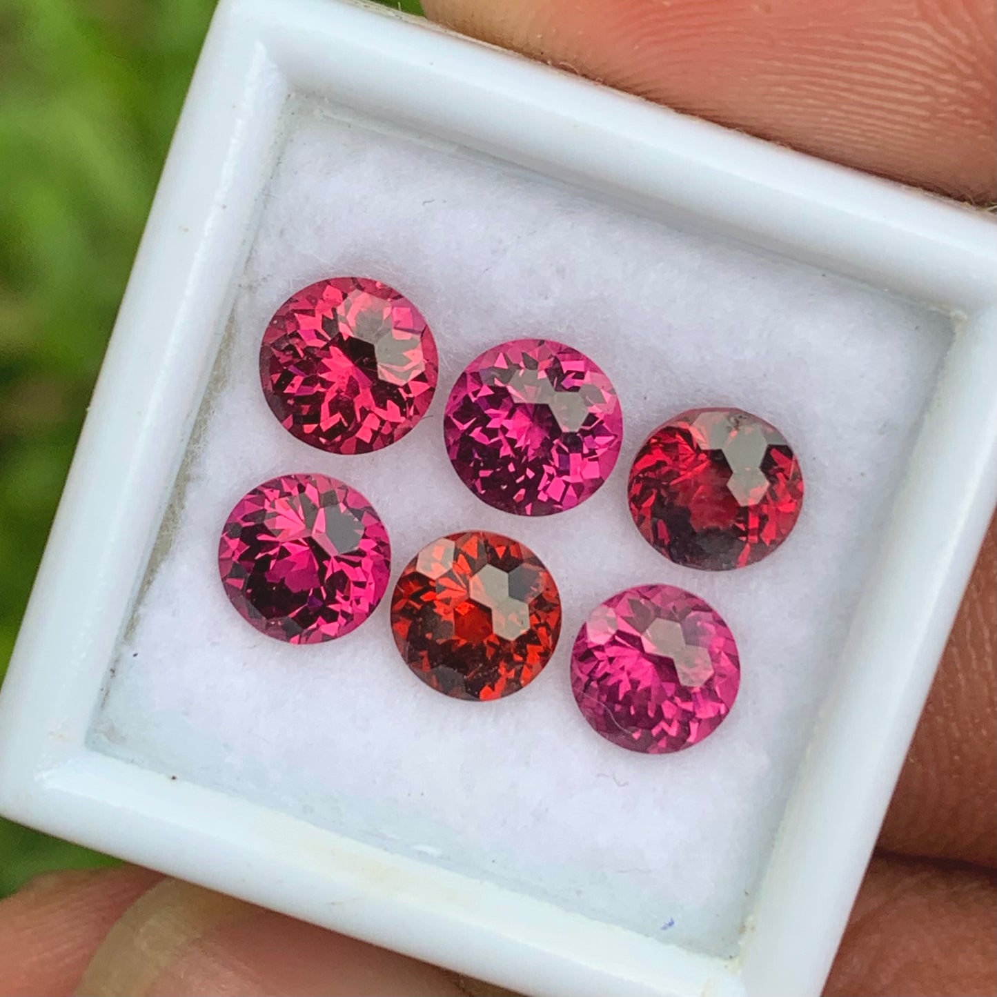 Red Garnet 5.5 mm Football Cut Rounds 5.10 Ct / 6 Stones Parcel of Natural Loose Gemstones From Sri Lanka&nbsp;