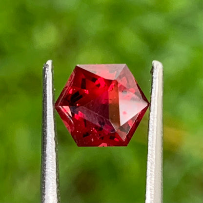 Natural Red Garnet Hexagon Fancy Lotus Cut Design 1.55 Ct Loose Gemstone for Jewelry Making