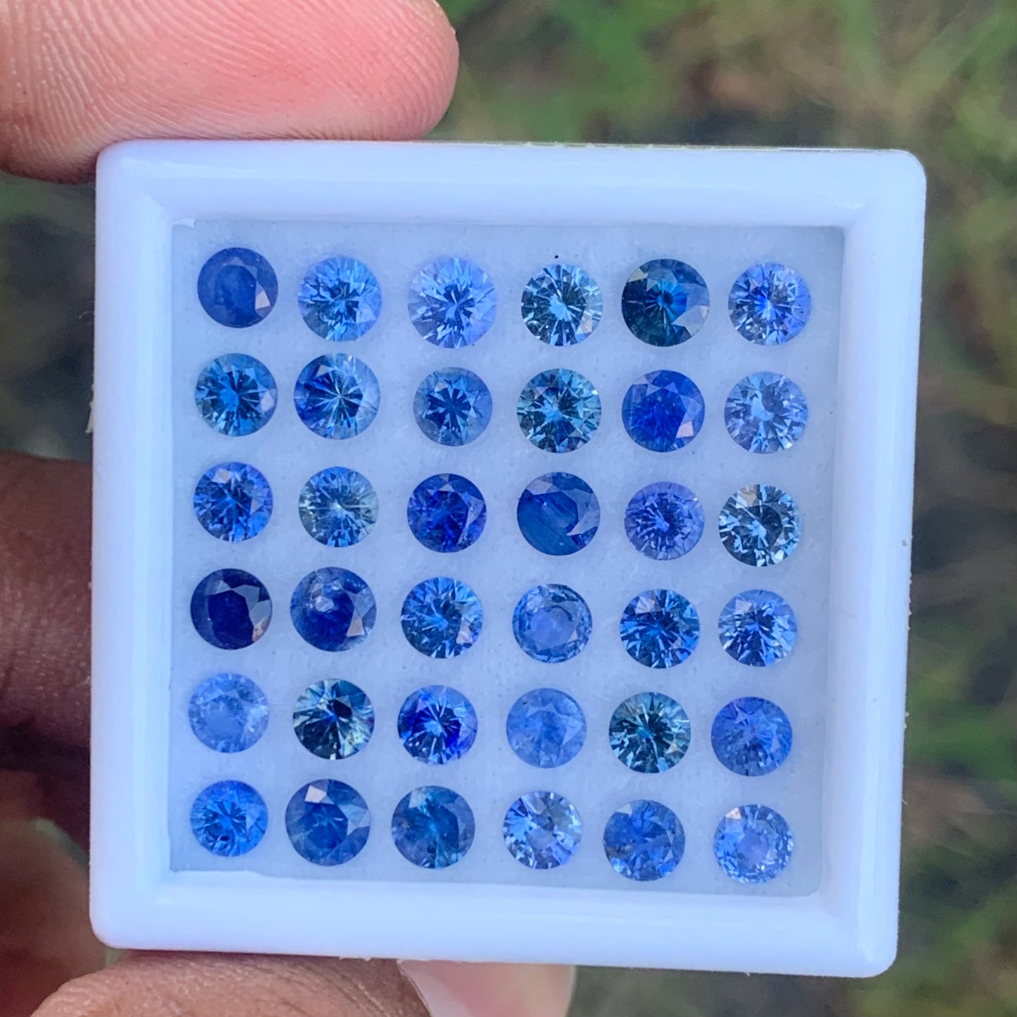 Blue Sapphire 3.8 - 4.2 mm Rounds 10.50 Ct Loose Gemstone Parcel of 36 Stones