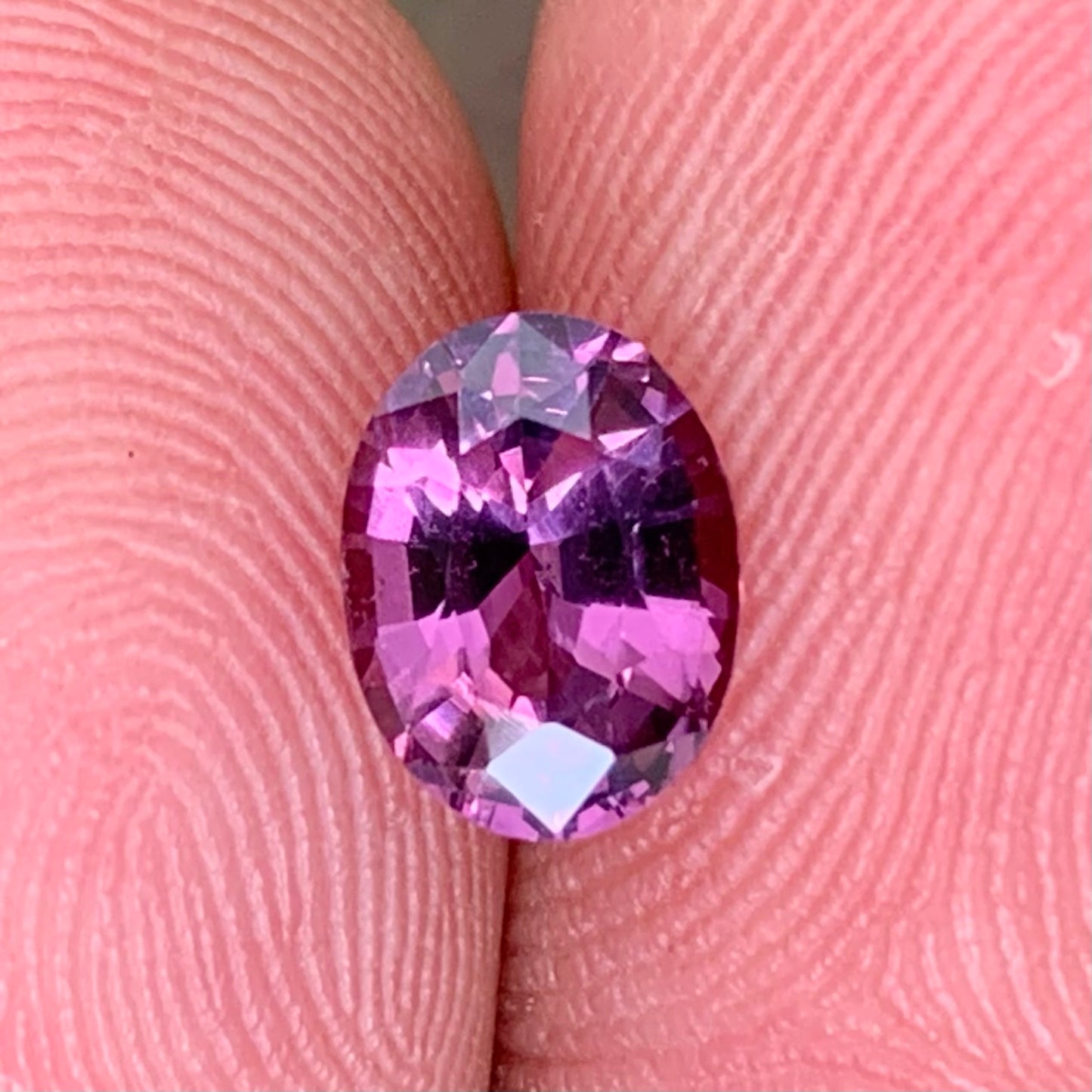 Reddish Purple Spinel Natural Unheated / Untreated 1.15 Ct Oval Loose Gemstone