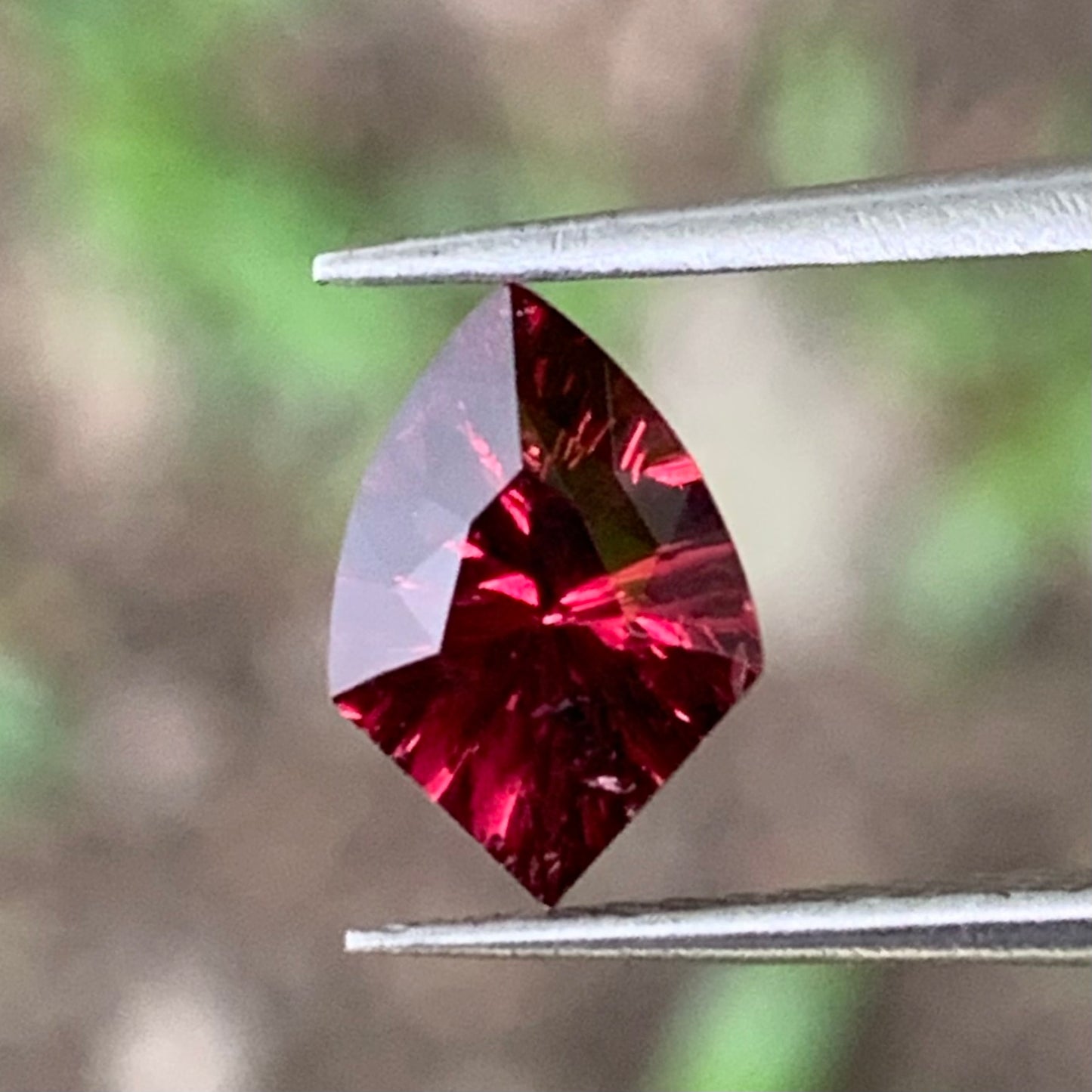 Red Garnet Fantasy / Concave Cut Shield 0.95 Ct Natural Loose Gemstone For Jewelry Making