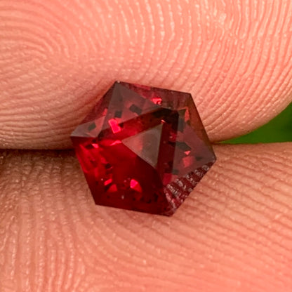 Natural Red Garnet Hexagon Fancy Lotus Cut Design 1.55 Ct Loose Gemstone for Jewelry Making