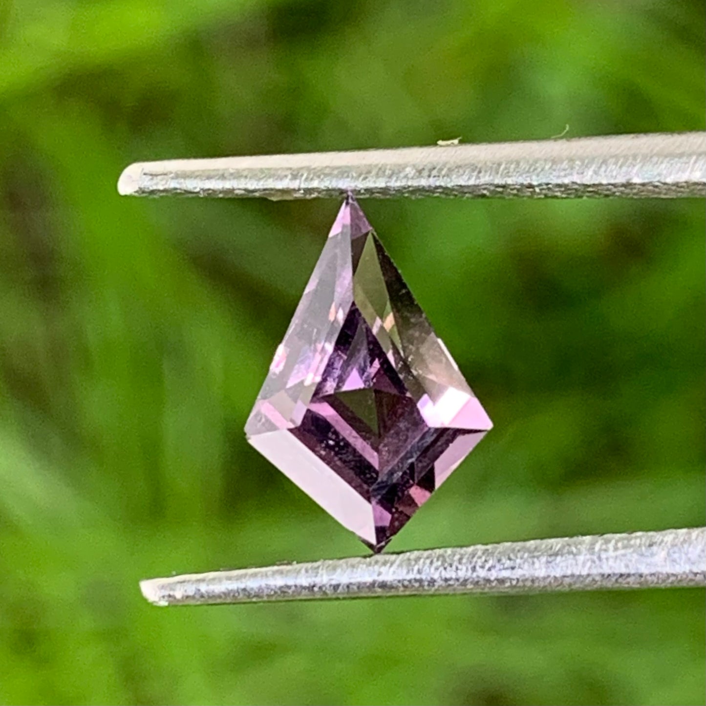 Velvet Spinel Kite 1.05 Ct Loose Gemstone From Sri Lanka