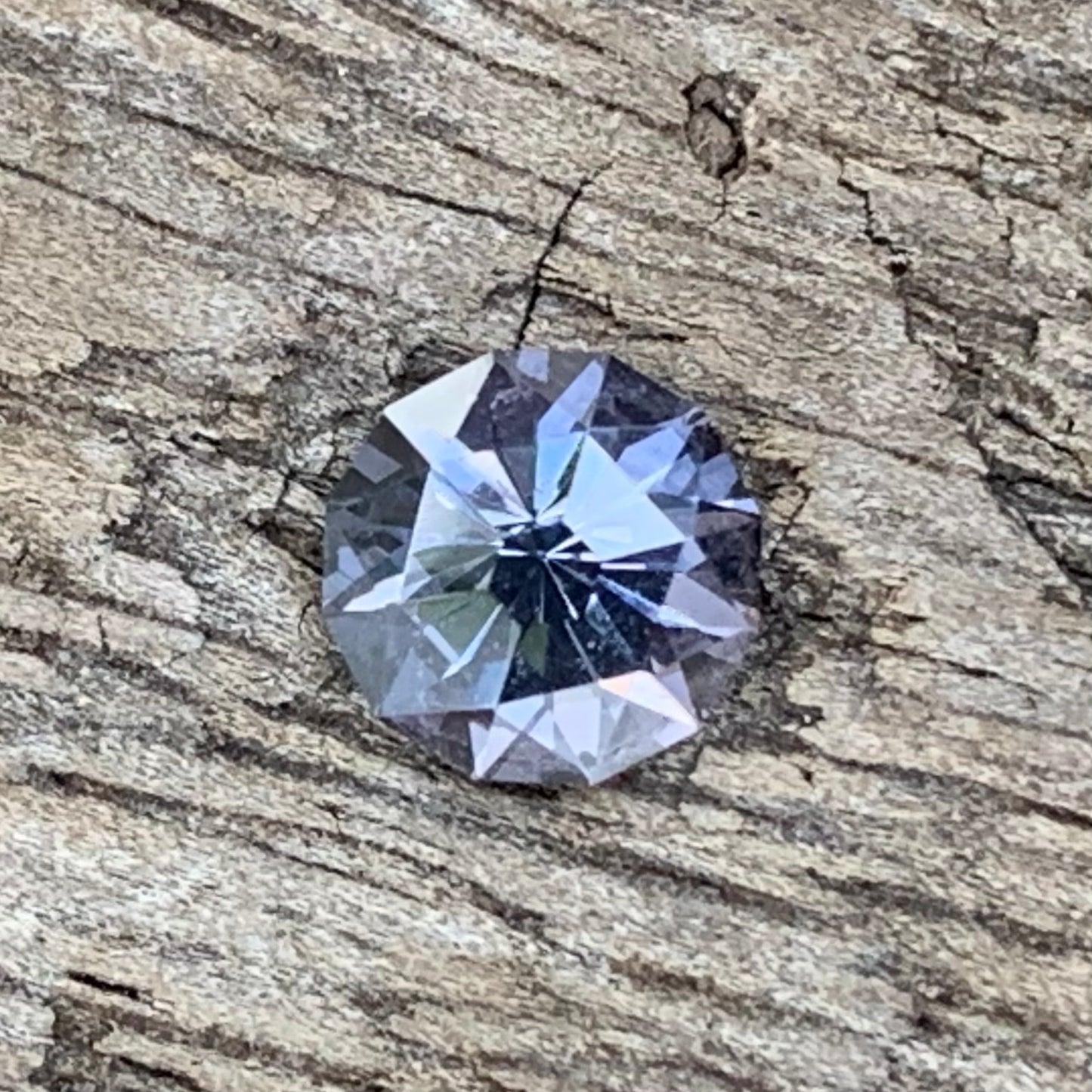 Spinel Polygonal Flower Cut Dark Grey Round 5.2 mm / 0.64 Ct Natural Loose Gemstone For Jewelry