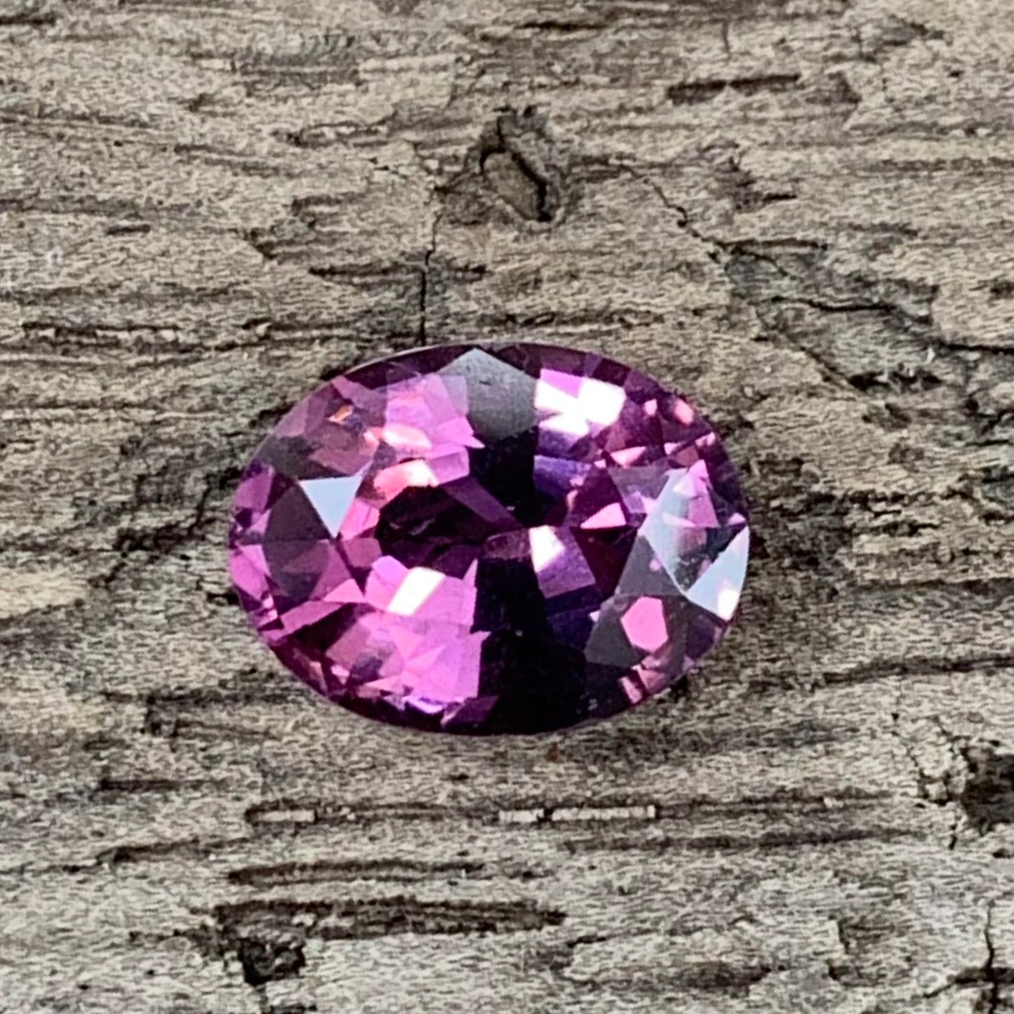 Reddish Purple Spinel Natural Unheated / Untreated 1.15 Ct Oval Loose Gemstone