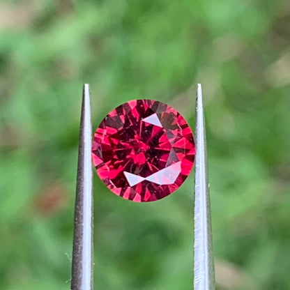 Red Garnet 6.8 mm Round 1.51 Ct Natural Loose Gemstone For Jewelry Making