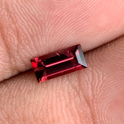 Red Garnet Rectangle 0.76 Ct Natural Loose Gemstone For Jewelry Making