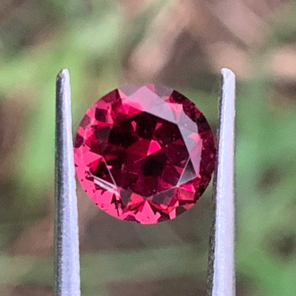 Deep Red Garnet Round 2.40 Ct Natural Unheated Loose Gemstone For Center Stone