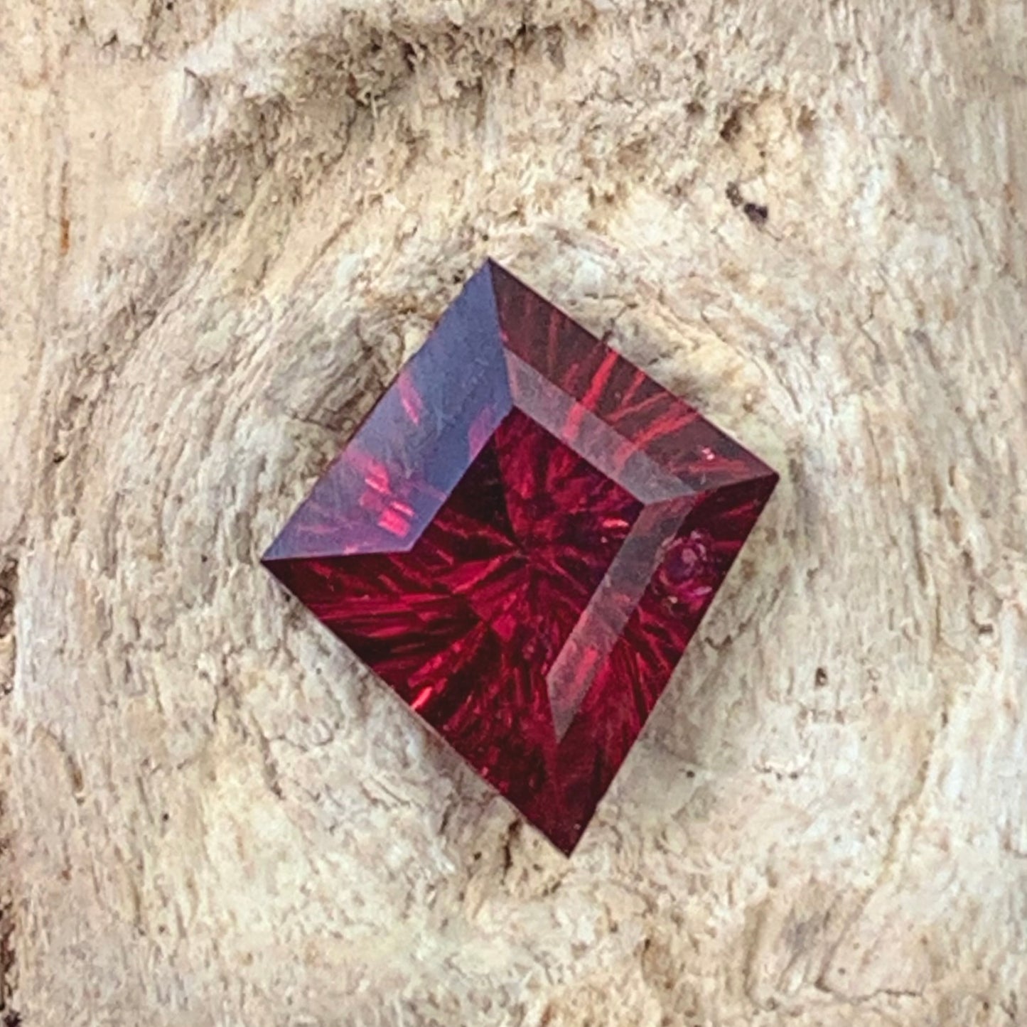 Red Garnet Concave Fantasy Cut 1.35 Ct Kite Natural Loose Gemstone