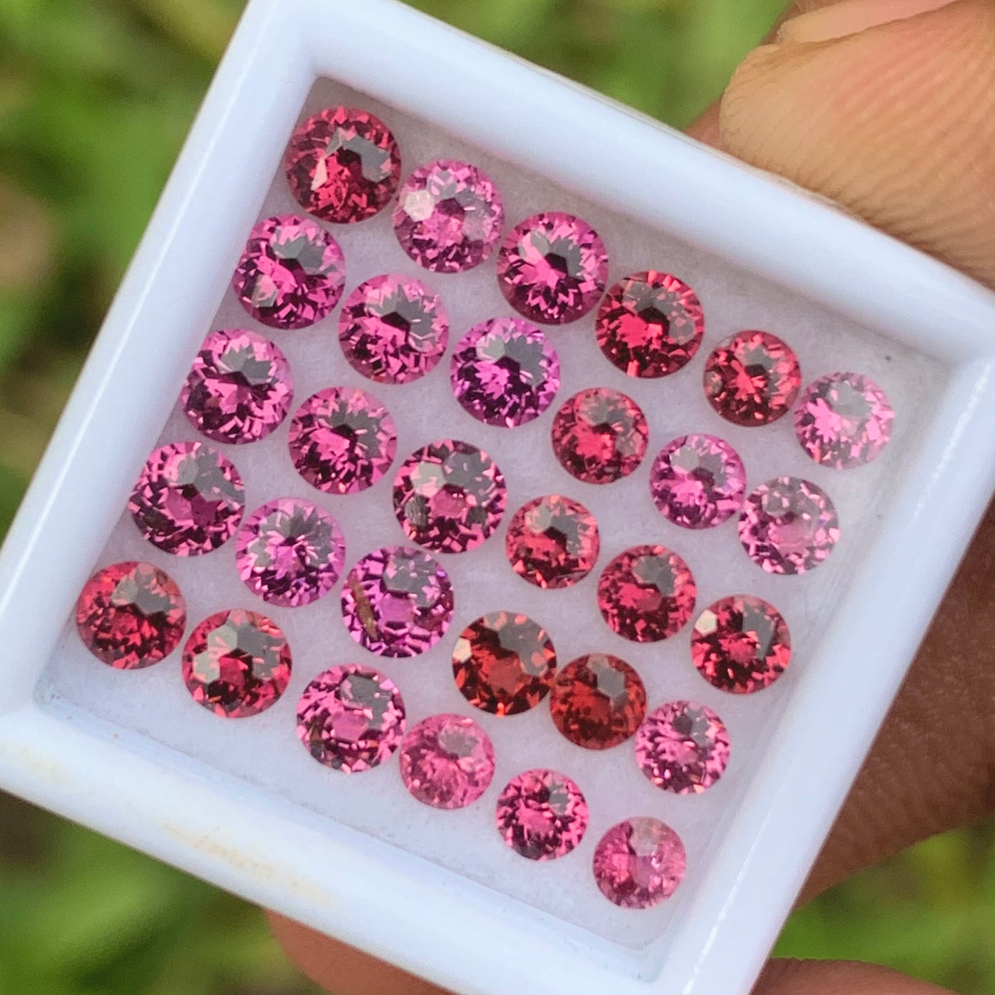 Red Garnet 3 - 3.5 mm Football Cut Rounds 5.35 Ct / Stones Parcel of Natural Loose Gemstones From Sri Lanka