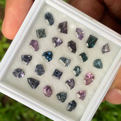 Spinel Geometric Shape Stones Parcel At Wholesale Price 12.21 Ct / 25 Stones