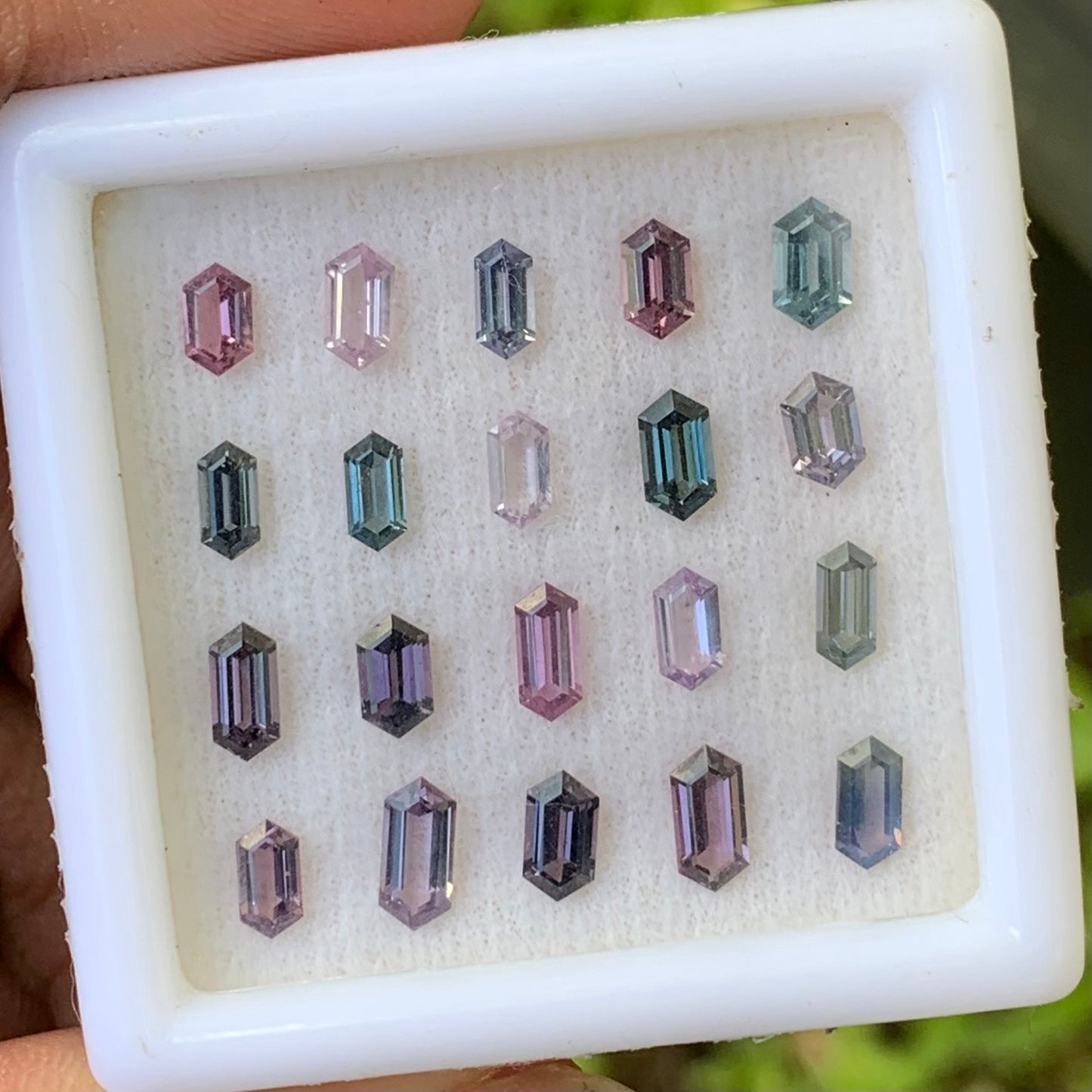 Spinel Elongated Hexagon Parcel 4.38 Ct / 20 Natural Loose Gemstones From Sri Lanka