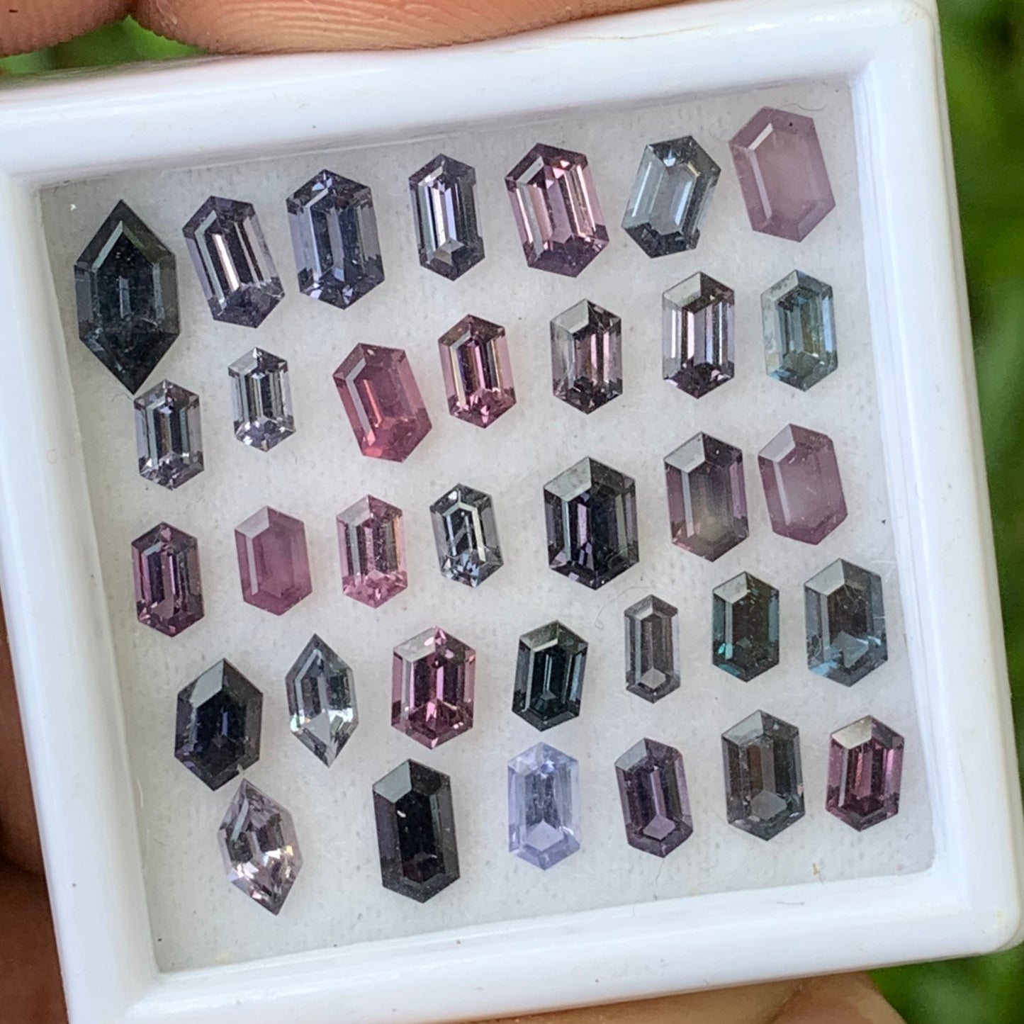 Spinel Eleongated Hexagon Parcel At Wholesale Price 9.42 Ct / 34 Stones