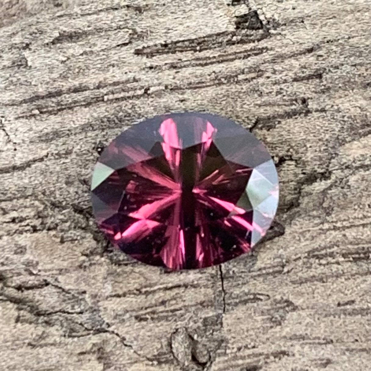 Velvet Spinel Concave Cut / Fantasy Cut Oval 1.13 Ct Natural Loose Gemstone From Sri Lanka