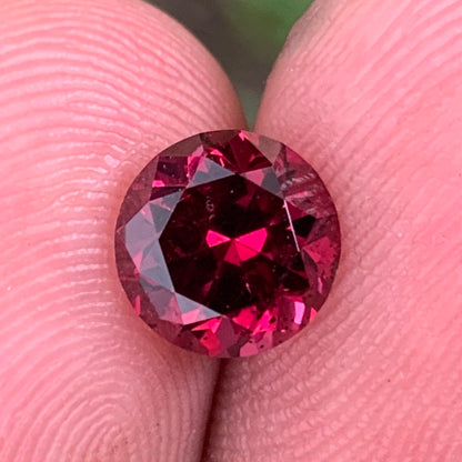 Deep Red Garnet Round 2.40 Ct Natural Unheated Loose Gemstone For Center Stone