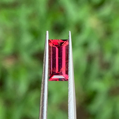 Red Garnet Rectangle 0.76 Ct Natural Loose Gemstone For Jewelry Making