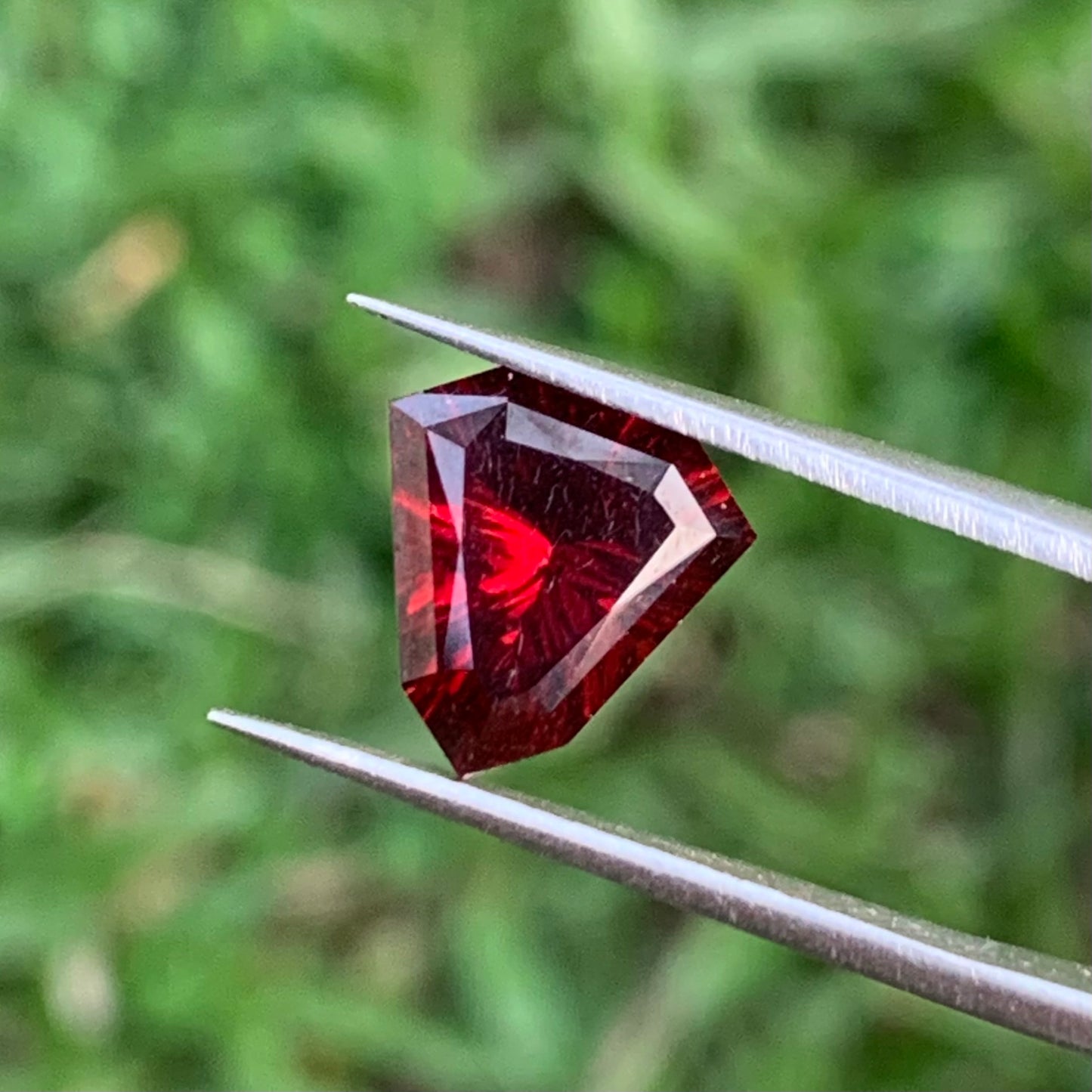 Red Garnet Fantasy / Concave Cut Fancy Shield 3.12 Ct Natural Loose Gemstone For Jewelry Making 💎✨