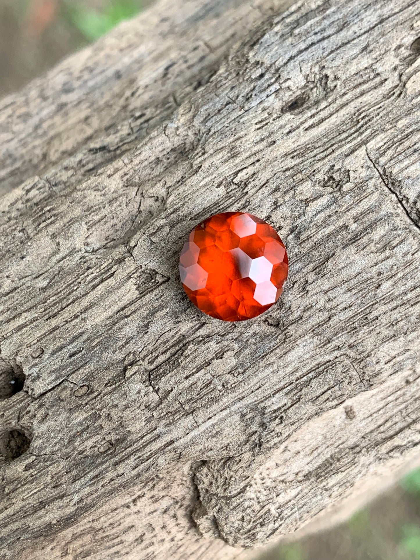 Orangish Garnet Round 8.7 mm / 3.15 Ct Fancy Football Cut Loose Gemstone For Contemporary Jewelry
