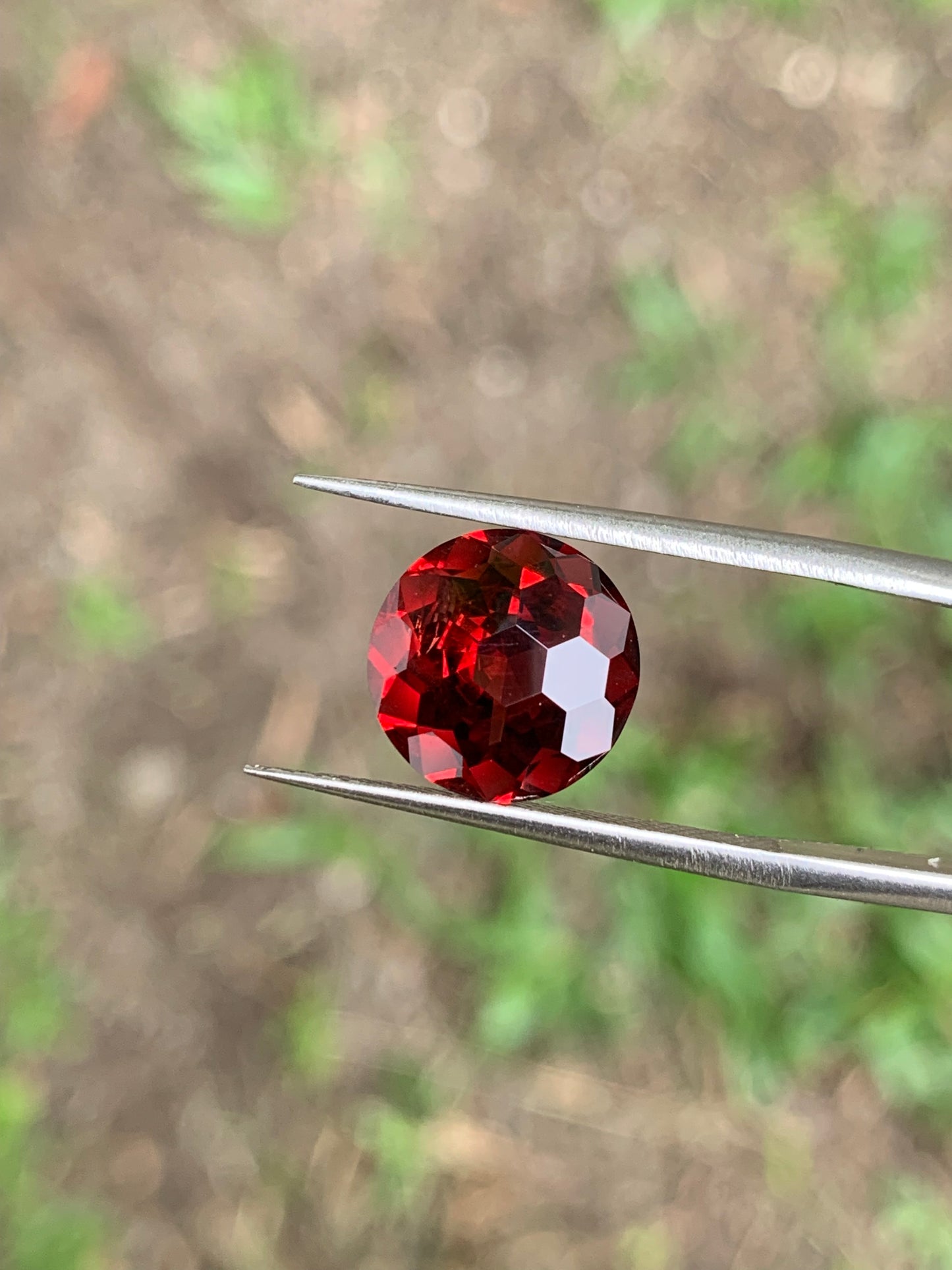 Orangish Red Garnet Round 7.9 mm / 2.18 Ct Football Cut Loose Gemstone For Contemporary Jewelry