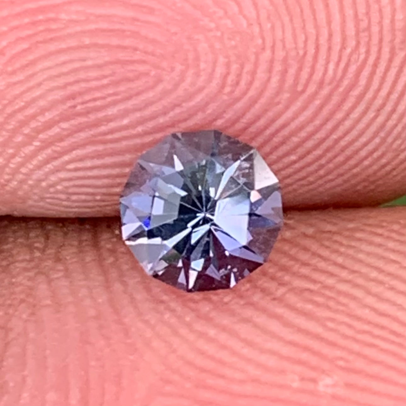 Spinel Polygonal Flower Cut Dark Grey Round 5.2 mm / 0.64 Ct Natural Loose Gemstone For Jewelry