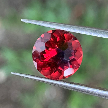 Garnet Round 8 mm / 2.30 Ct Fancy Football Cut Loose Gemstone For Contemporary Jewelry