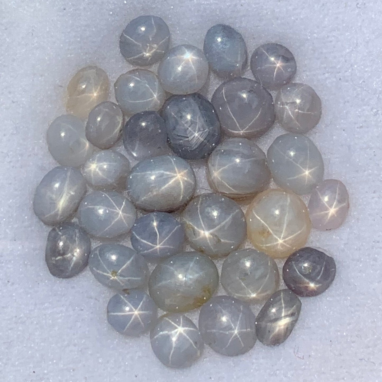 Star Sapphire Roundish And Ovalish Cabochons 20.45 Ct / 31 Stones Natural Wholesale Loose Gemstone Parcel from Sri Lanka